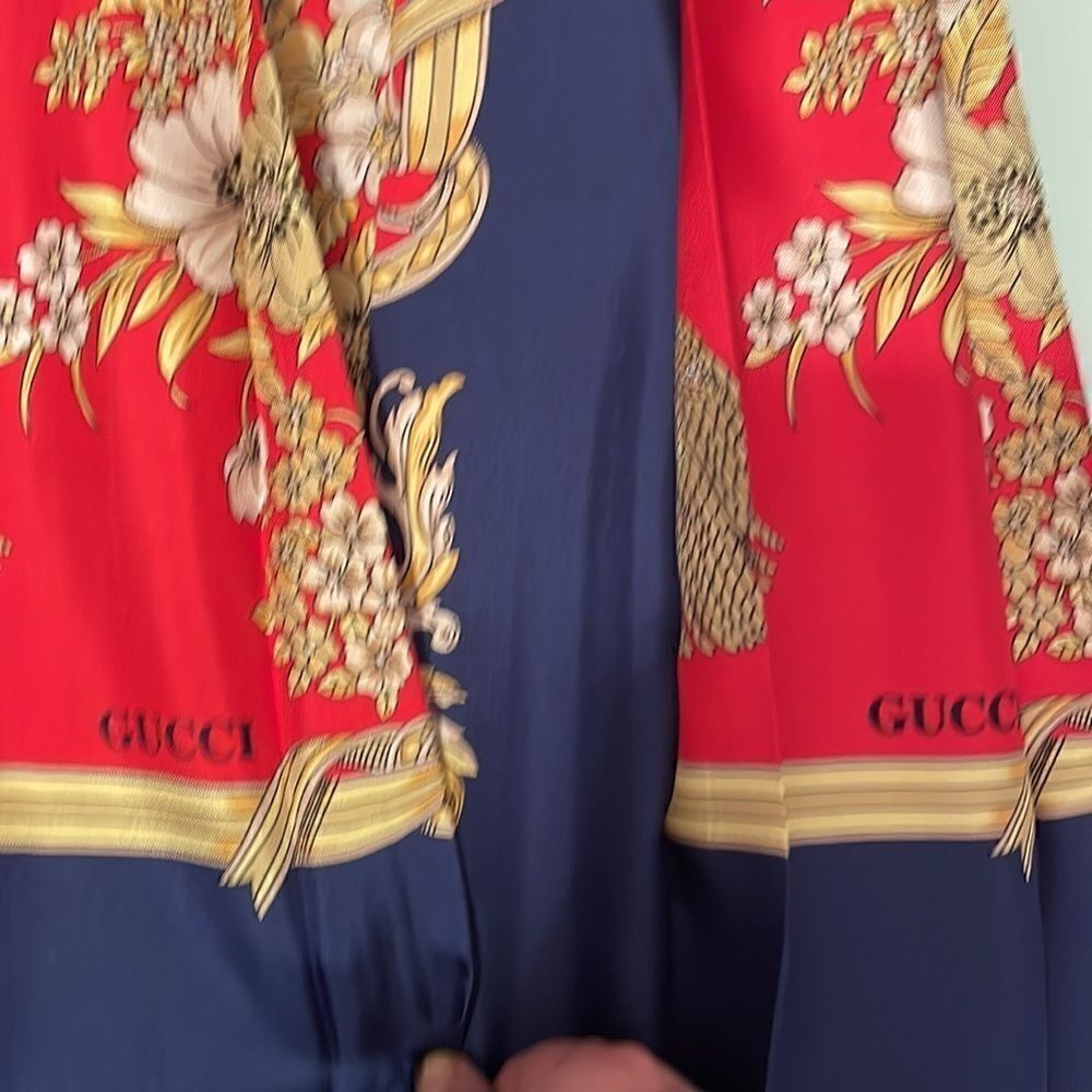 Gucci NWT Pleated skirt red navy gold printed 38 100% silk made in Italy - Picture 7 of 16